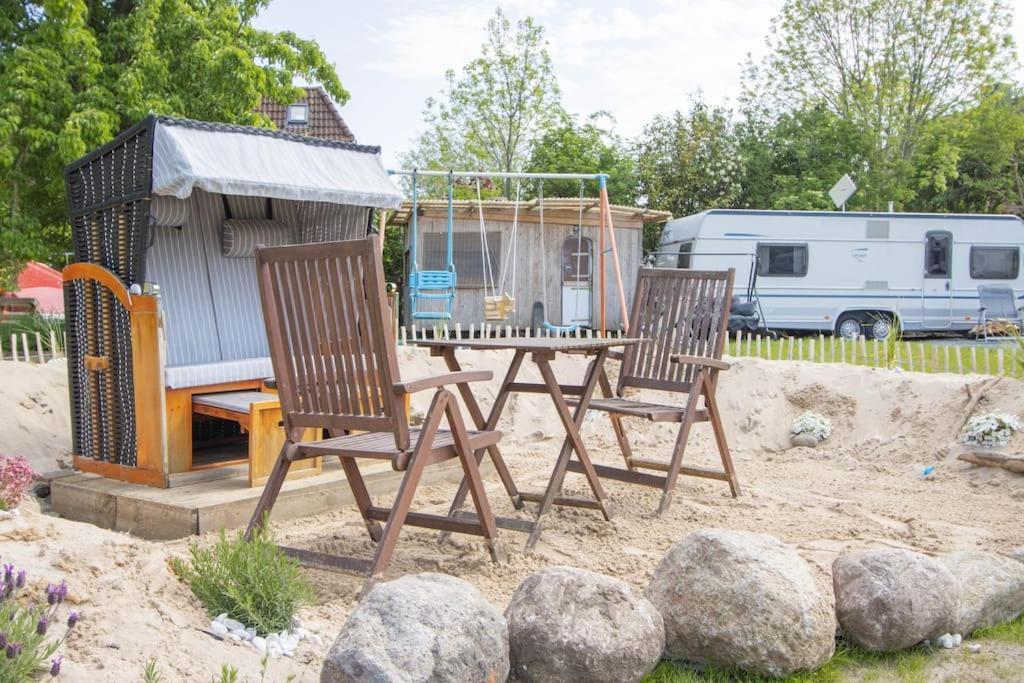 Ferienwohnungen Fehmarn Mit Parkplatz In Petersdorf ภายนอก รูปภาพ